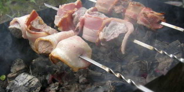 шашлык в беконе