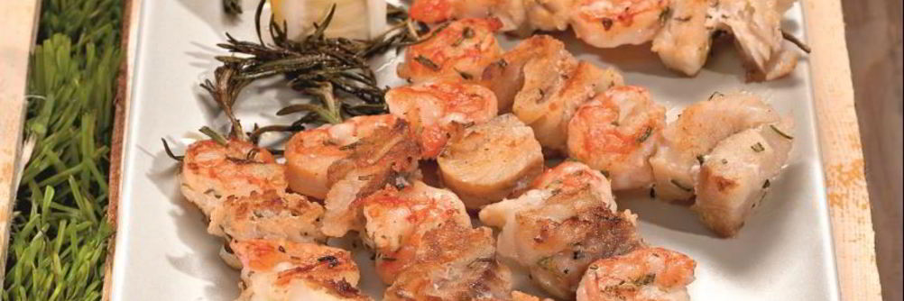Шашлыки из рыбы с креветками