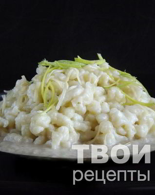 Швейцарские картофельные клецки с грибным соусом