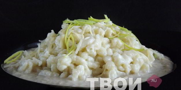 швейцарские картофельные клецки с грибным соусом