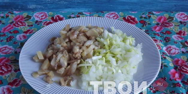 швейцарские картофельные клецки с грибным соусом