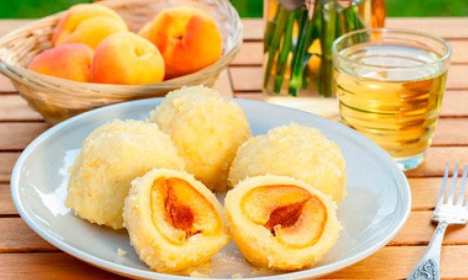 Рецепт сладкие картофельные клецки с абрикосами