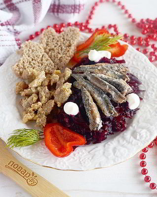 Свекольный гарнир с килечкой