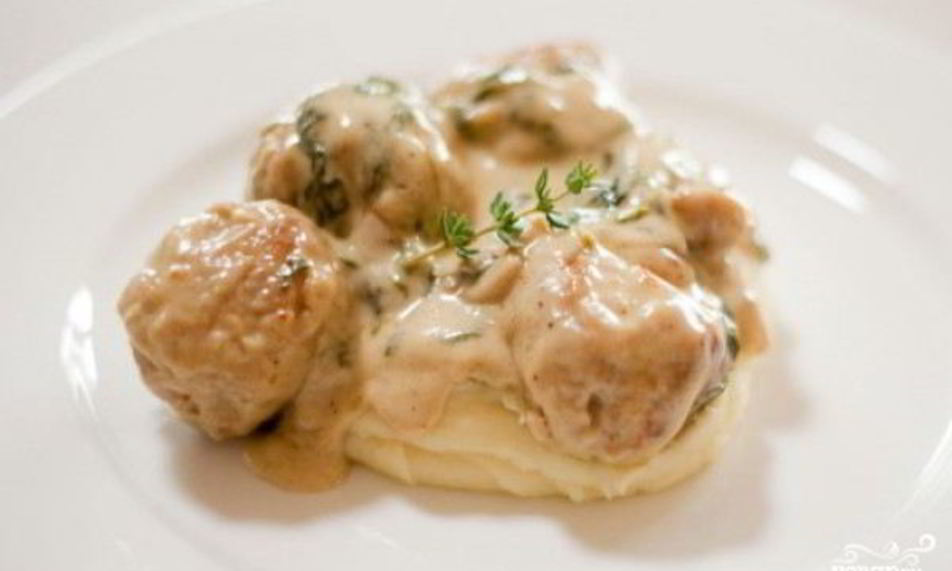 Рецепт куриные тефтели в сливочном соусе