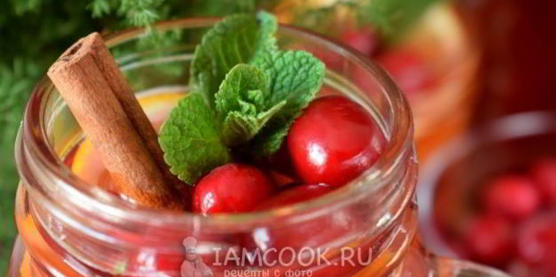безалкогольный клюквенный пунш