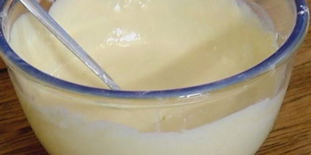 кефирные оладушки с кленовым сиропом