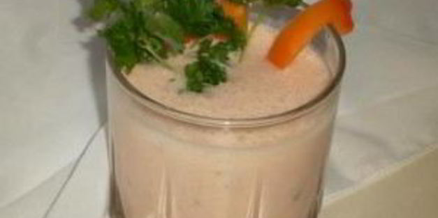 коктейль из овощей в блендере