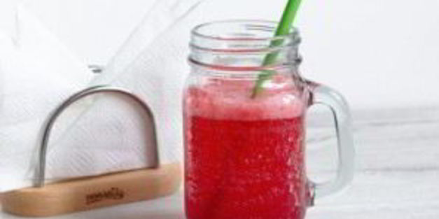 коктейль с шампанским и малиной