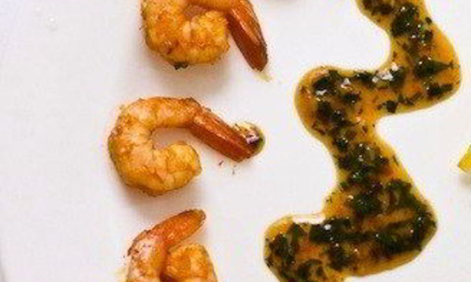 Рецепт креветочный коктейль с соусом из манго и базилика