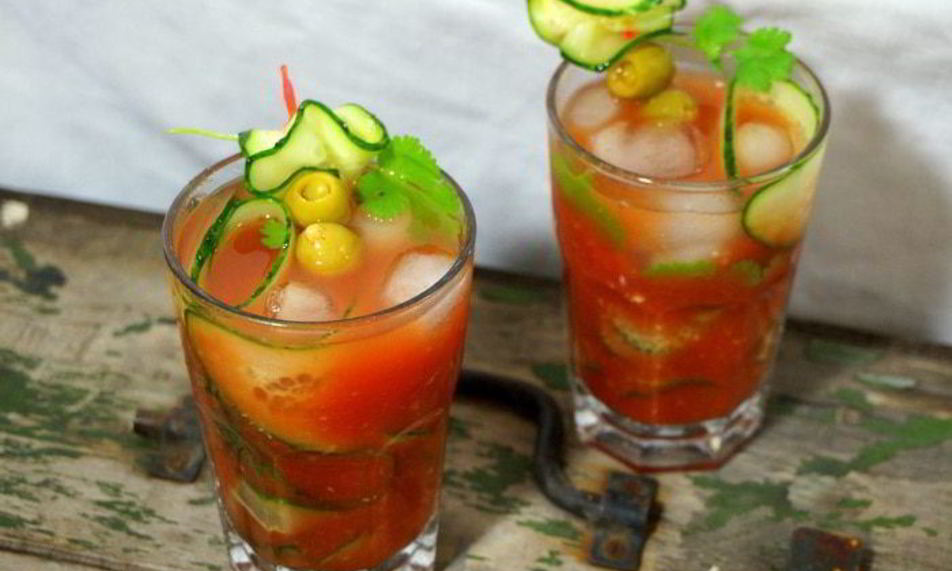 Рецепт летний томатно-огуречный коктейль