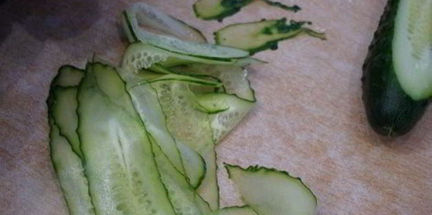 летний томатно-огуречный коктейль