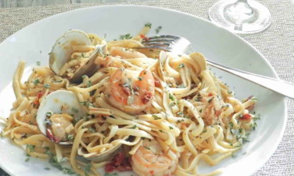 Рецепт макароны с морским коктейлем