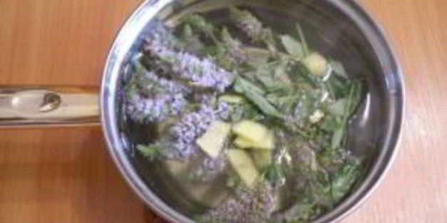 медовый напиток с мелиссой