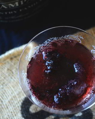 Освежающий черничный коктейль