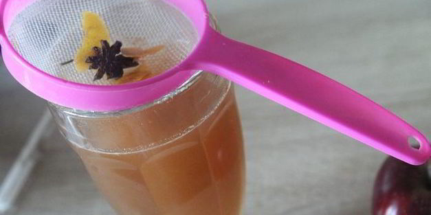 пряный яблочно-лимонный напиток