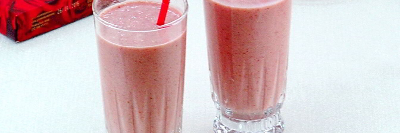 Клубнично-банановый смузи