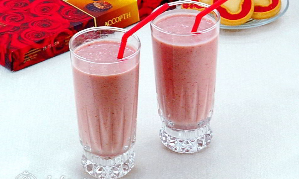 Рецепт клубнично-банановый смузи
