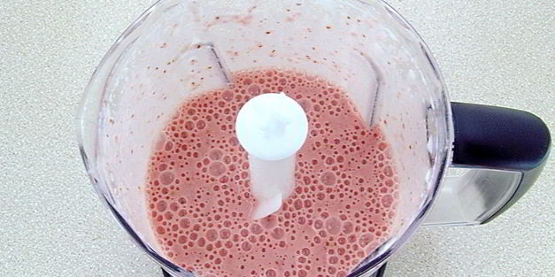 клубнично-банановый смузи