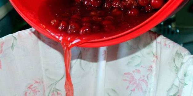 вино из войлочной вишни