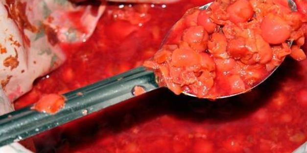 вино из войлочной вишни