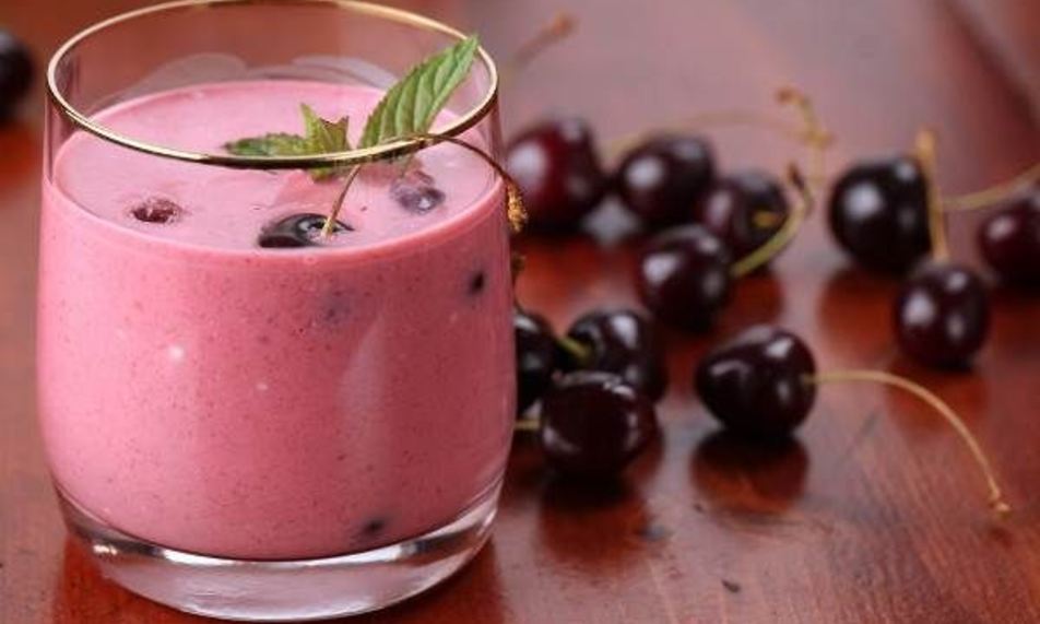 Рецепт вишневый коктейль с творогом