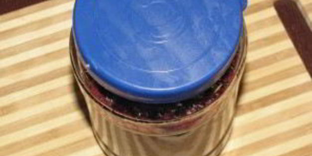 вишня в сиропе с косточкой