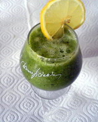 Зеленый витаминный коктейль для Кейла