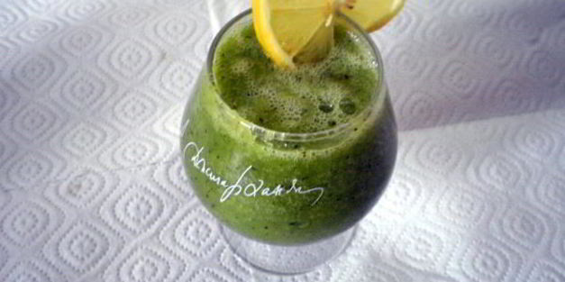 зеленый витаминный коктейль для кейла