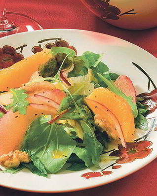 Фруктовый салат со шпинатом