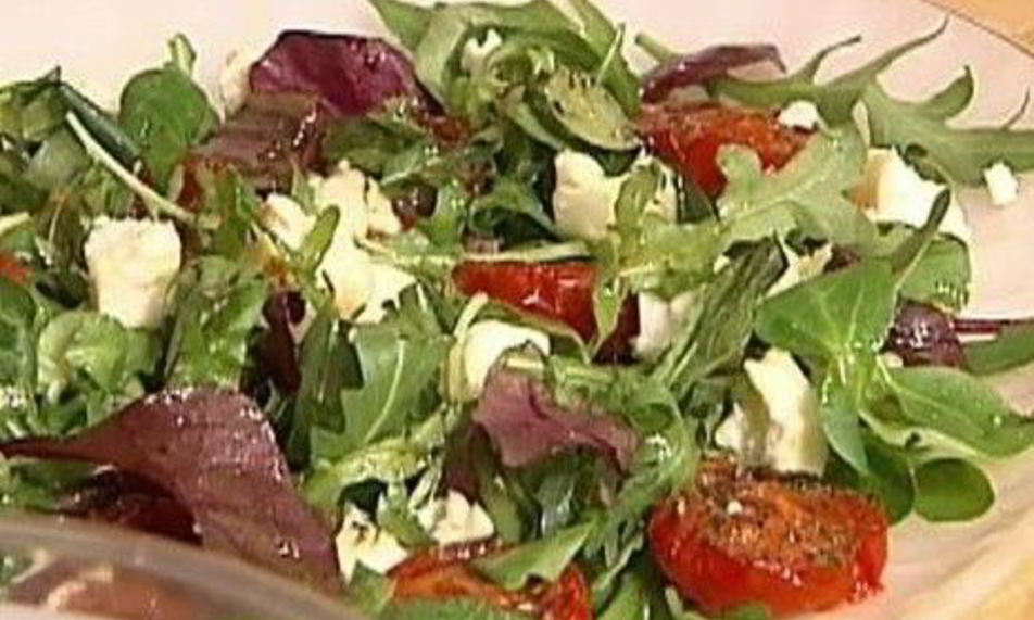 Рецепт итальянский салат с вялеными помидорами