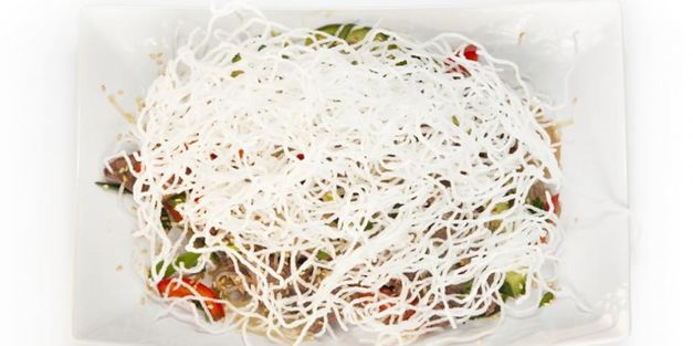 ледяной китайский салат с говядиной