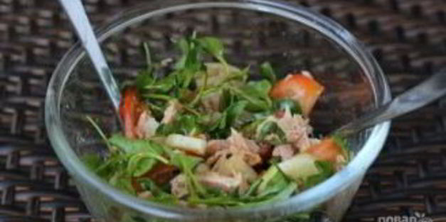 легкий салат с тунцом