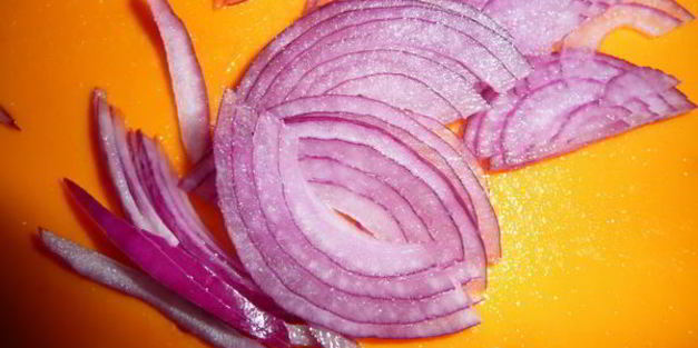 овощной салат с отварной говядиной