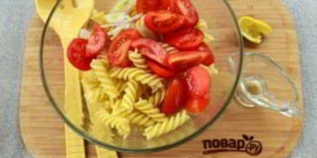 паста-салат с консервированным тунцом