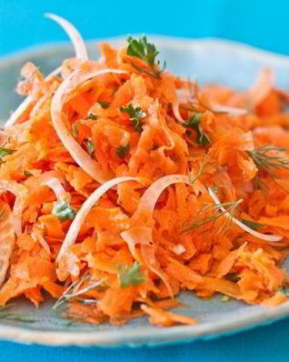 Простой салат из моркови