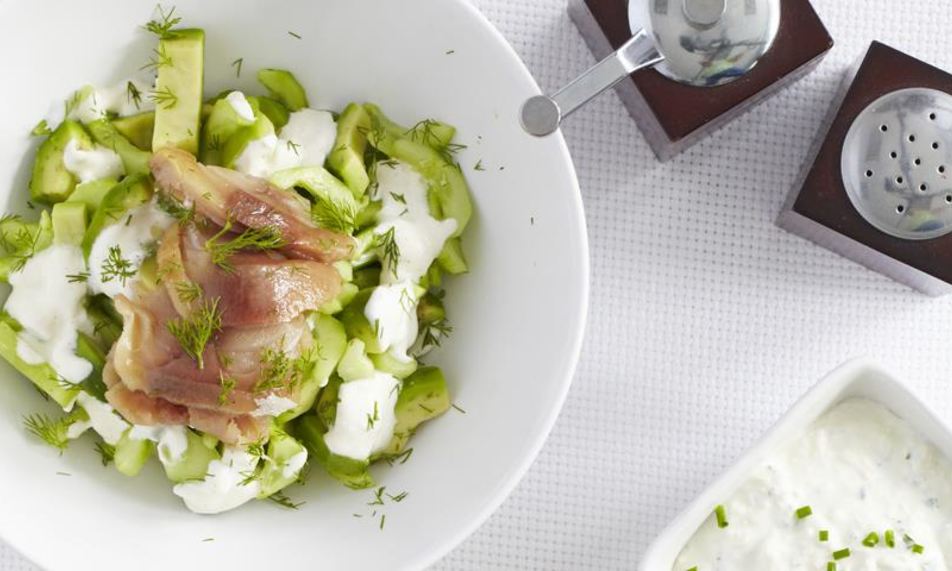 Рецепт салат из авокадо и копченой рыбы