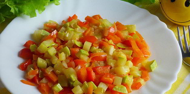 салат из кабачков и болгарского перца