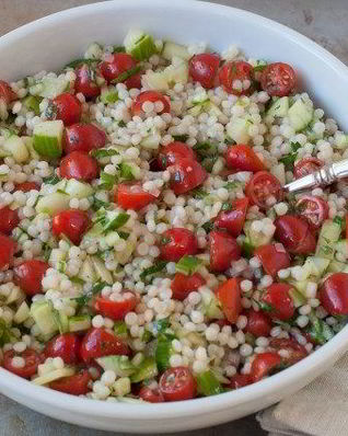 Салат из кускуса с овощами