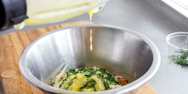 салат из моркови с грушей