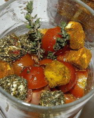 Салат из перца с фетой и помидорами