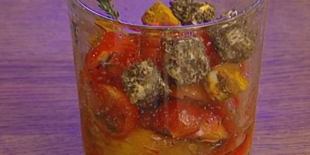 салат из перца с фетой и помидорами