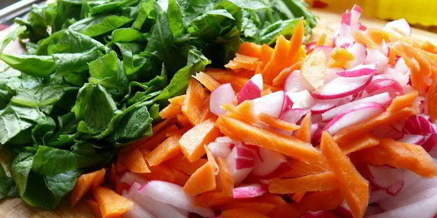 салат из редиса с чоризо