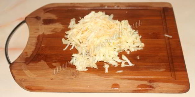 салат из свежей капусты с яблоком и морковью