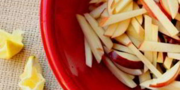 салат из свежих яблок