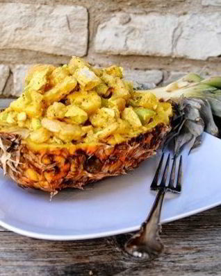 Салат Нежность с креветками и ананасом