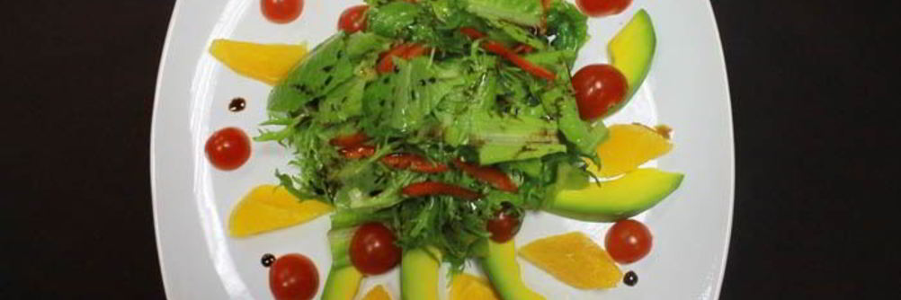 Салат с авокадо и апельсинами