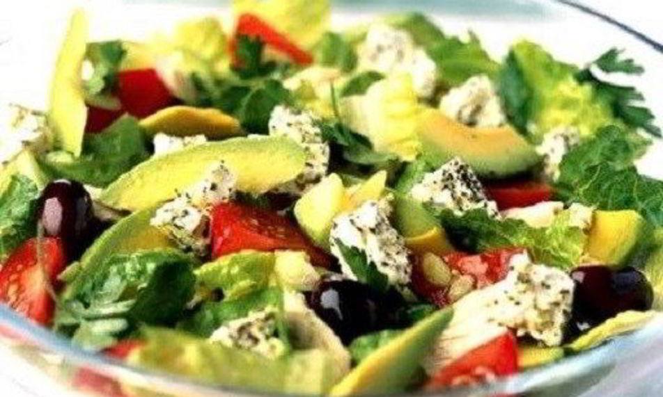 Рецепт салат с авокадо и брынзой