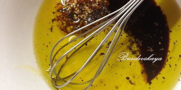 салат с авокадо и моцареллой