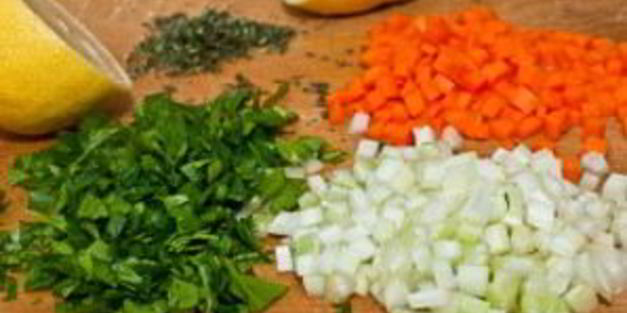 салат с чечевицей