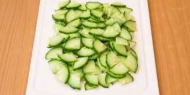 салат с черемшой и овощами